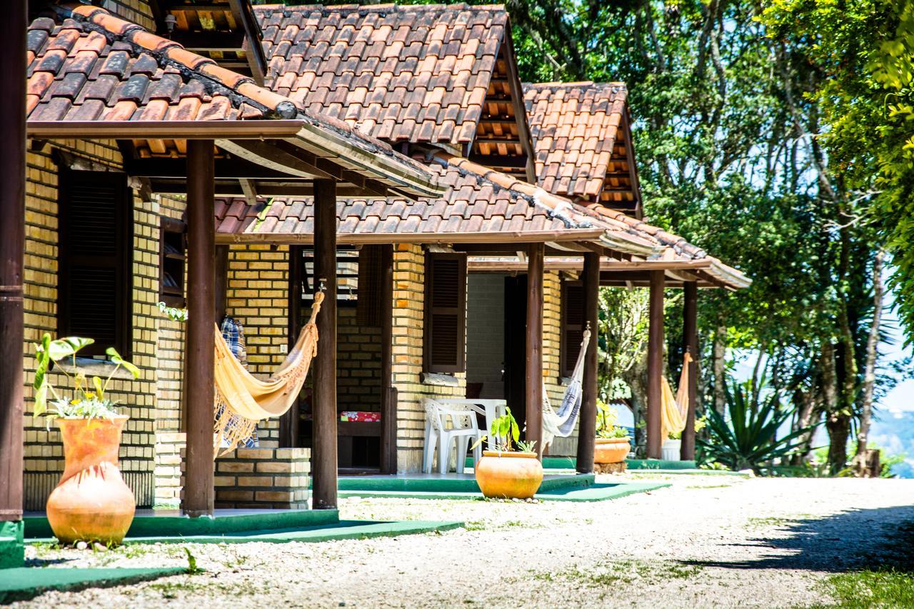 POUSADA CANTO DAS PEDRAS BOMBINHAS